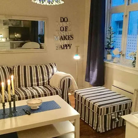 Line I Smauet Apartment