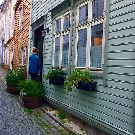 Apartment Line I Smauet
